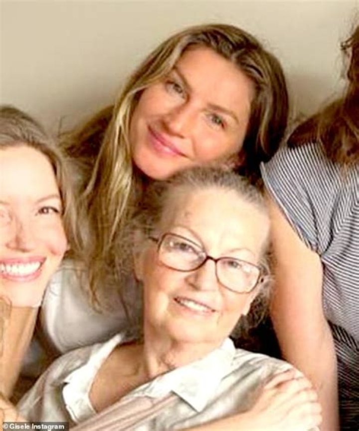 You Didn’t Know These About Gisele Bundchen Siblings: Meet the Supermodel’s Five Sisters